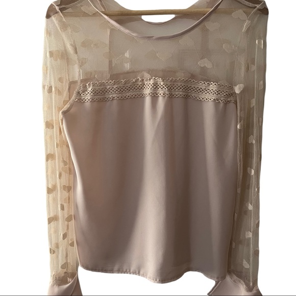 Heart detail lace top - Picture 1 of 5